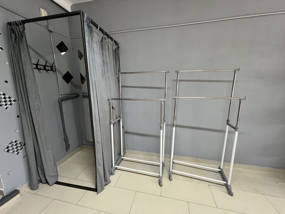 Mobilier magazin haine