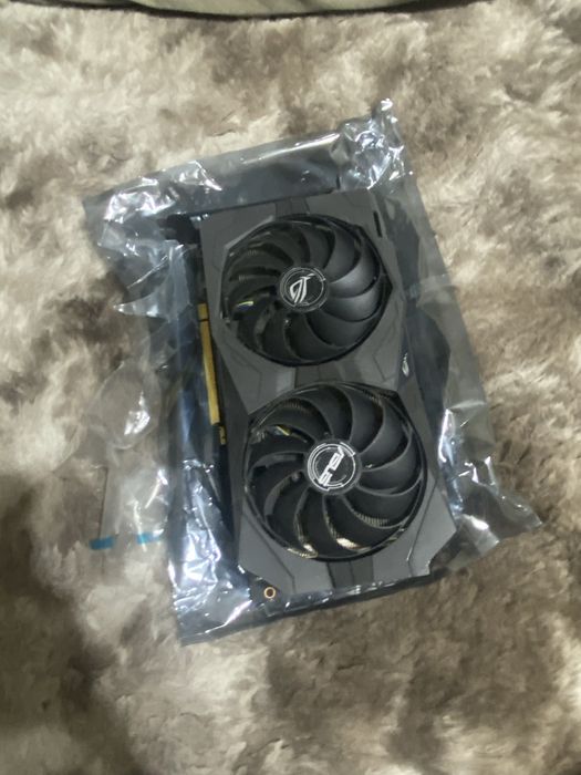 Placa video ASUS GeForce GTX 1650 SUPER ROG STRIX GAMING 4GB GDDR6 128