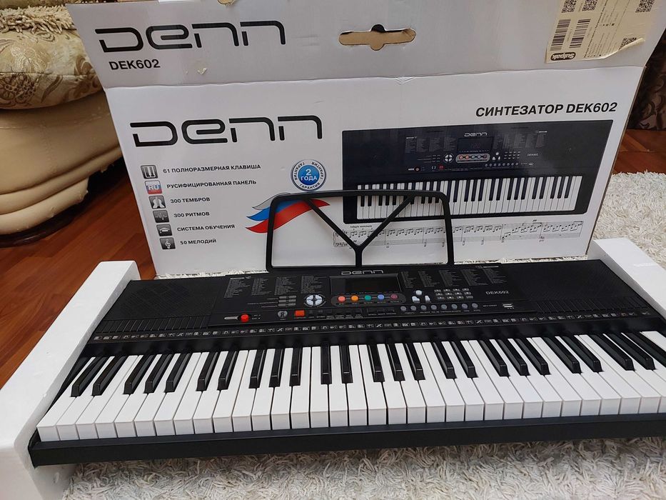 Синтезатор DEK602
