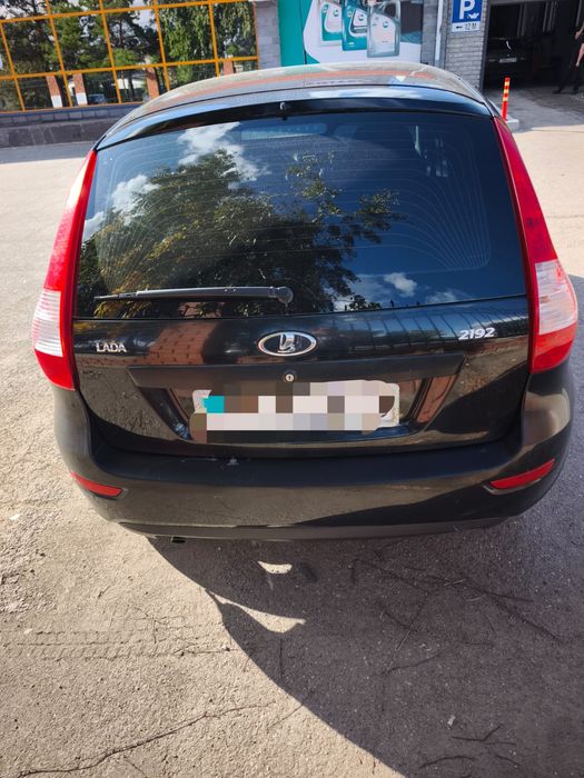 Продам Lada Kalina 2 хэтчбек