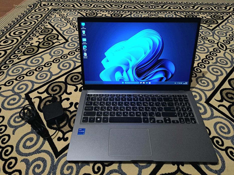 Asus Vivobook Core i5 1135g7