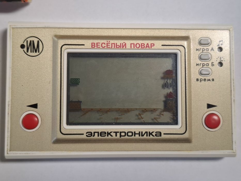 Ретро електронна игра „Електроника ИМ-04 – Веселият готвач“ (СССР) – Пълен комплект!