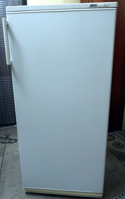 Продам холодильник АТЛАНТ в нерабочем состоянии