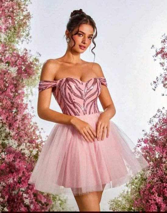 Нови! Две официални роклички