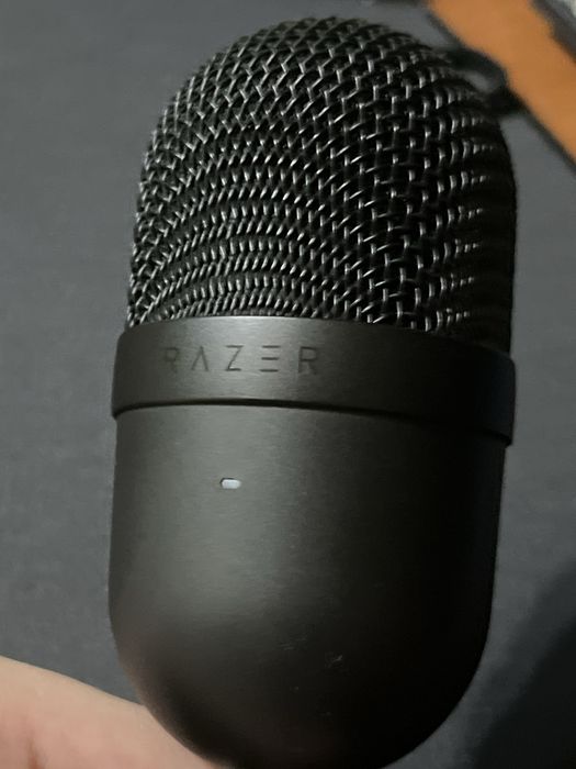 Микрофон Razer Seiren Mini