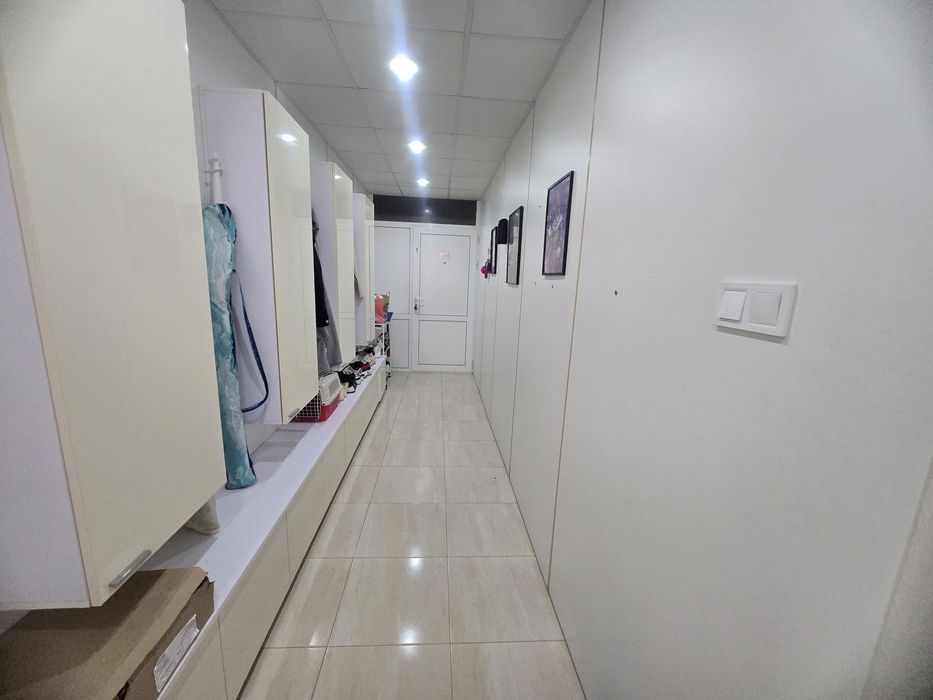 Продава се Тристаен апартамент в Бургас, Славейков - 98 кв.м за 1888 €/кв.м - Снимка #7