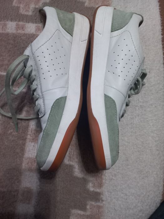 Vând pantofi damă Clarks