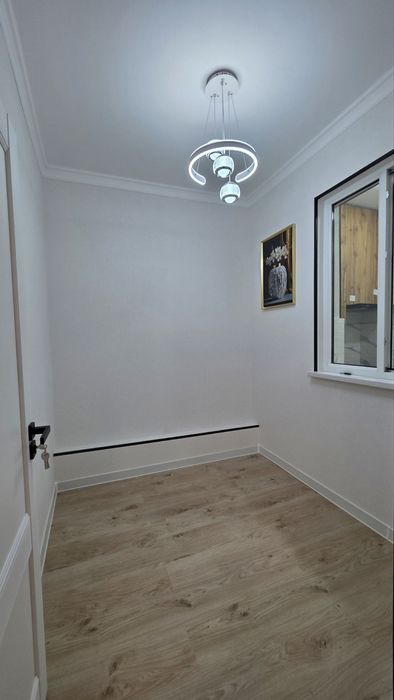 Срочно Продаётся 2в3 комнатная квартира Авиасозлар-1 ринок Кадышева