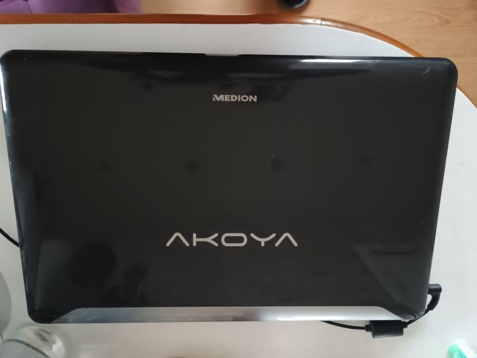 Лаптоп Medion Akoya 17.3 i3 intel