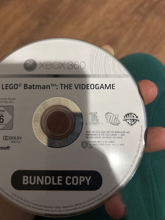 Продавам играта pure и lego batman игрите вървят в комплект