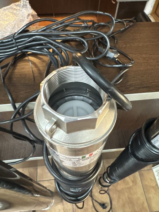 Pompă Submersibilă Zinith Italy 4STM620, 2.9 KW, 270 L/Min, Înălțime Refulare 250 M, Bobinaj Cupru, Cablu Alimentare 20 M