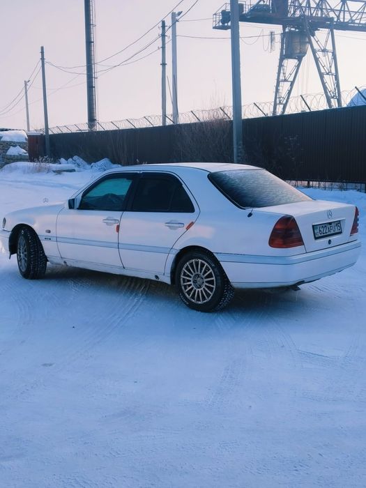 Mercedes-benz w 202 c180