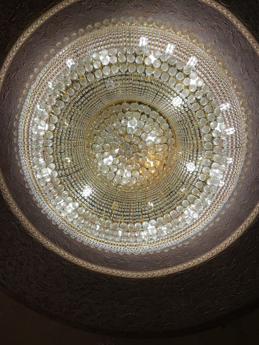 Продается люстры разного вида