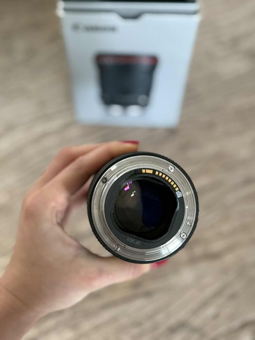 Обектив Canon 135mm f/2