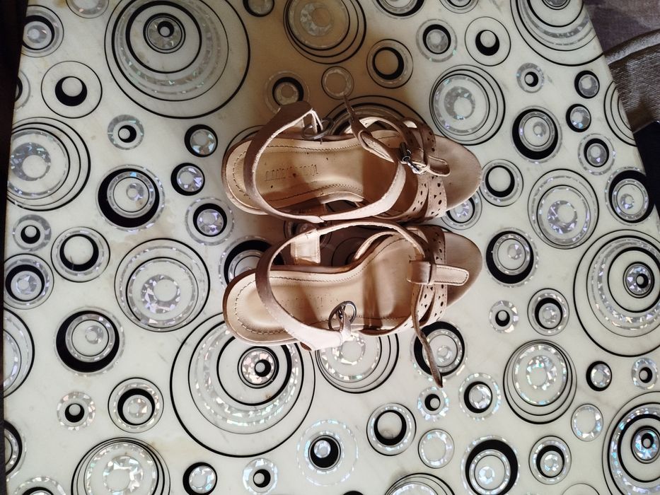 Маркови дамски обувки!