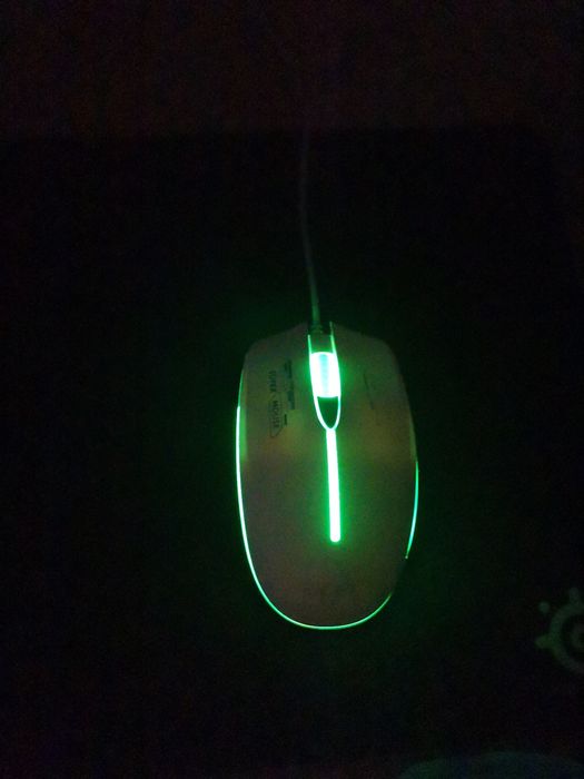 Проводная игровая мышка
