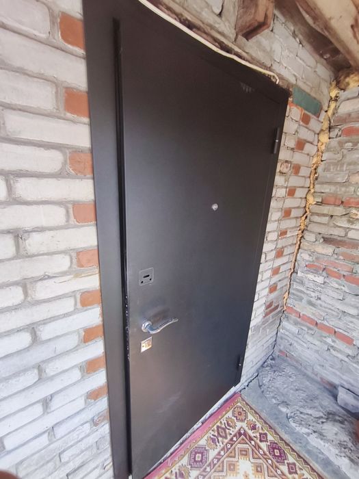 Продам дверь 90х200