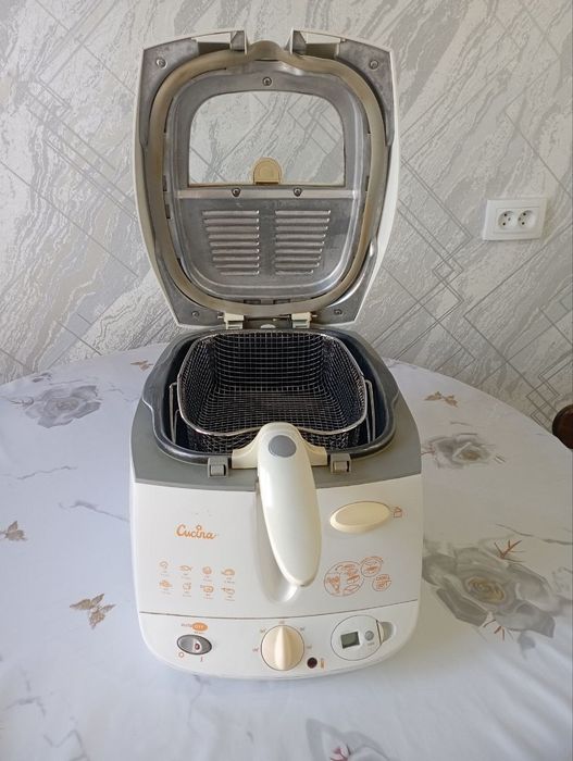 Фритюрница Philips