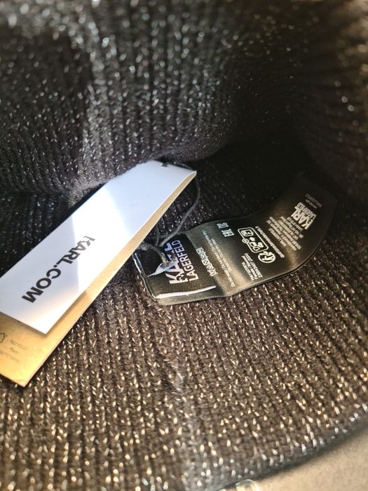 Шапки вязаные Karl Lagerfeld