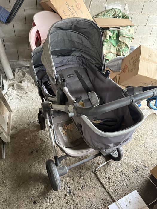 Коляска для двойни, погодок.