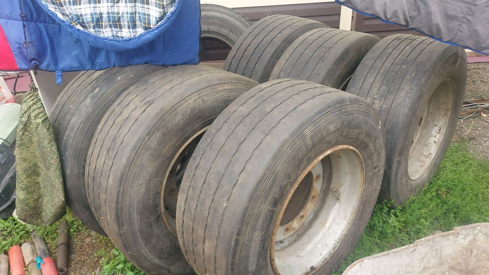 385/55/22,5 диск шина