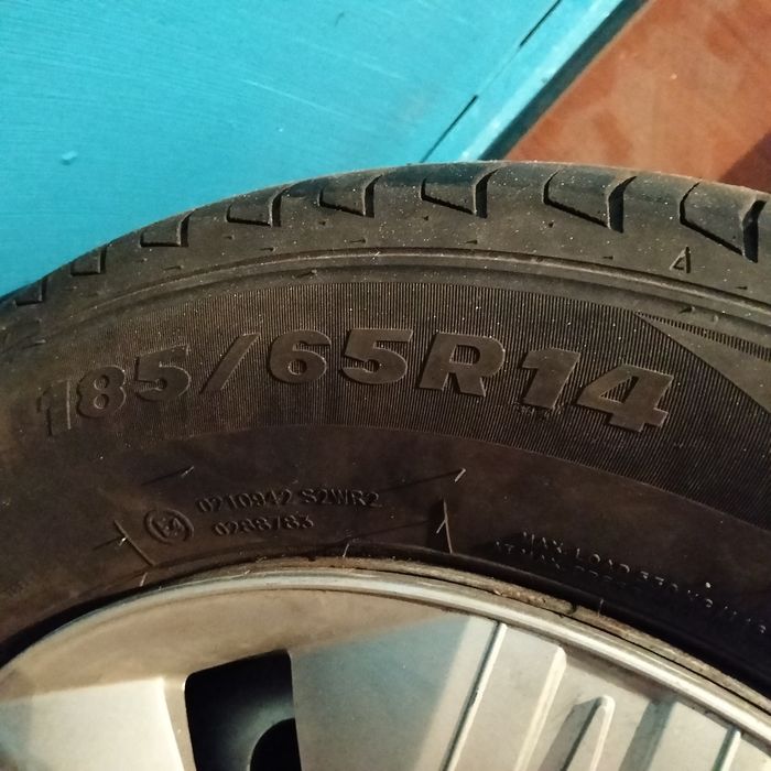 Продам диски летнии с резинами на 14