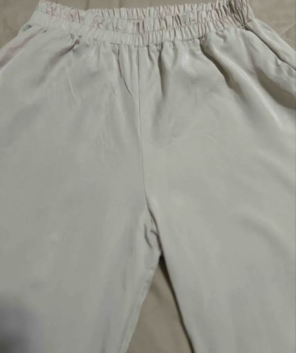 Продается нарядный костюм пиджак и брюки