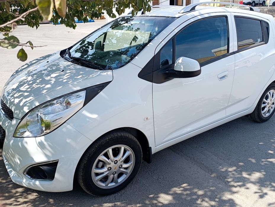 Продается автомобиль Шевроле Спарк 4-позиция на автомате.