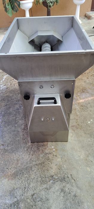 Desciorchinator inox pt struguri