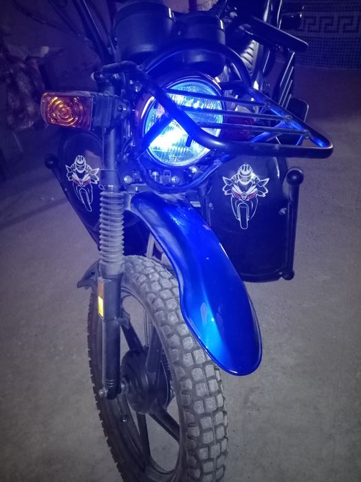 Universal Mototsikl BTR 200