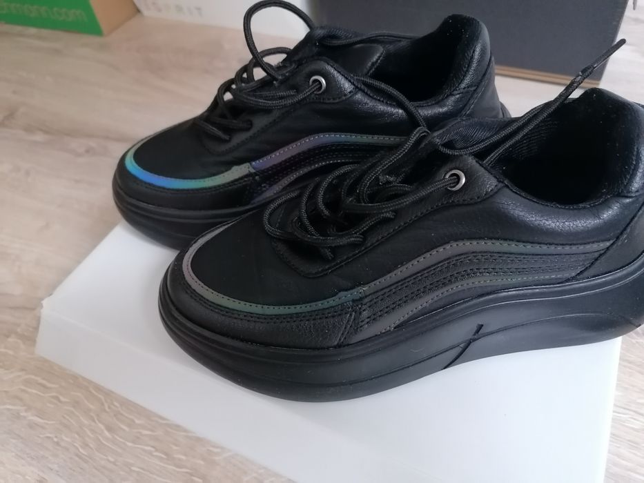 Дамски скецове на Puma