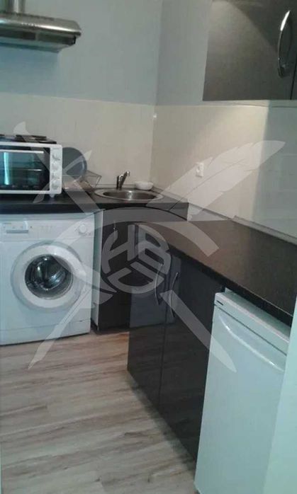 Дава се под наем Едностаен апартамент в София, Център - 40 кв.м за 385 € - Снимка #3