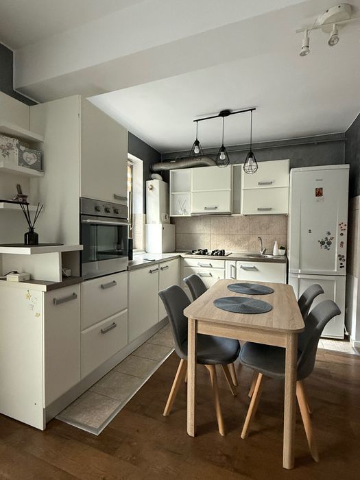 Apartament de inchiriat
