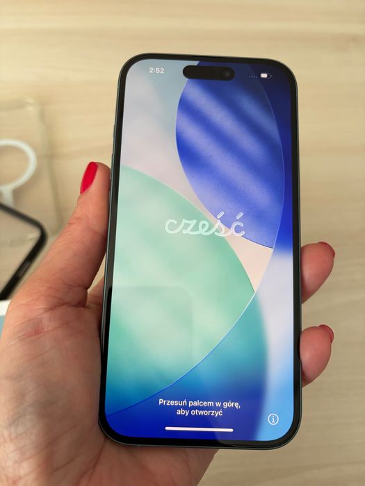 iPhone 16  256GB Teal green