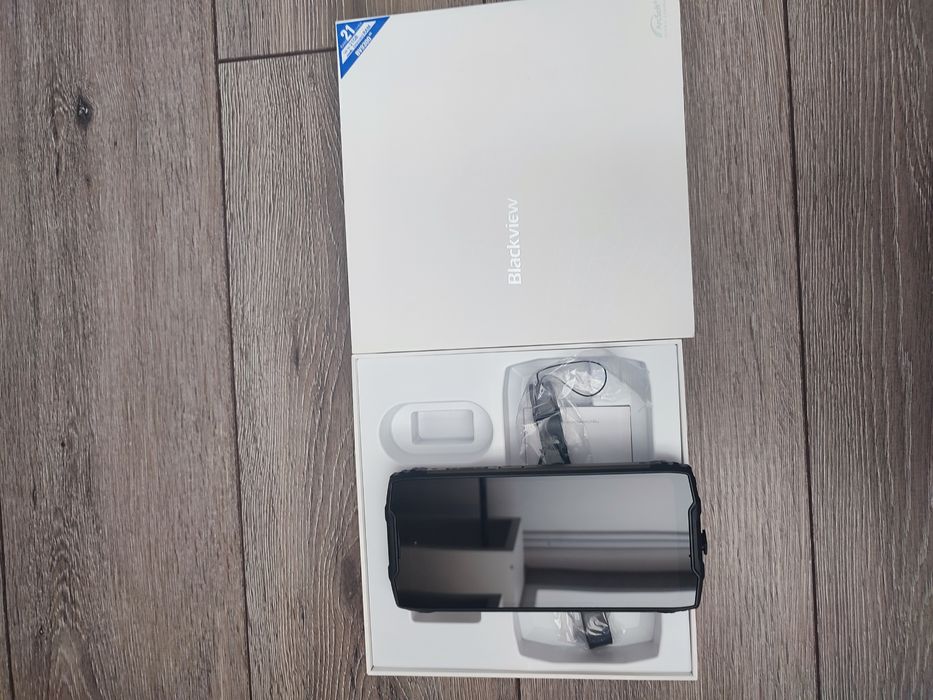 Продам мощный телефон Blackwiev BV9300