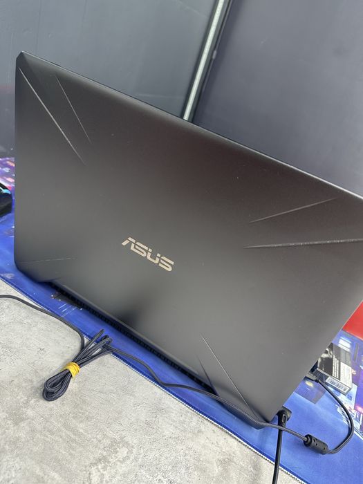 Продам ноутбук Asus tuf