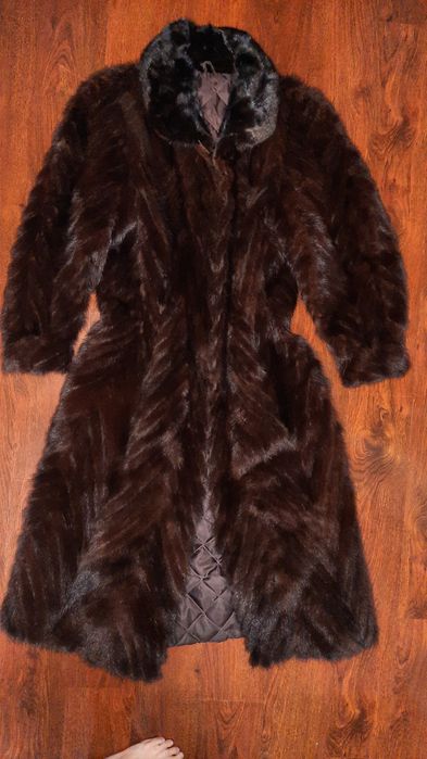 Шуба норковая продается