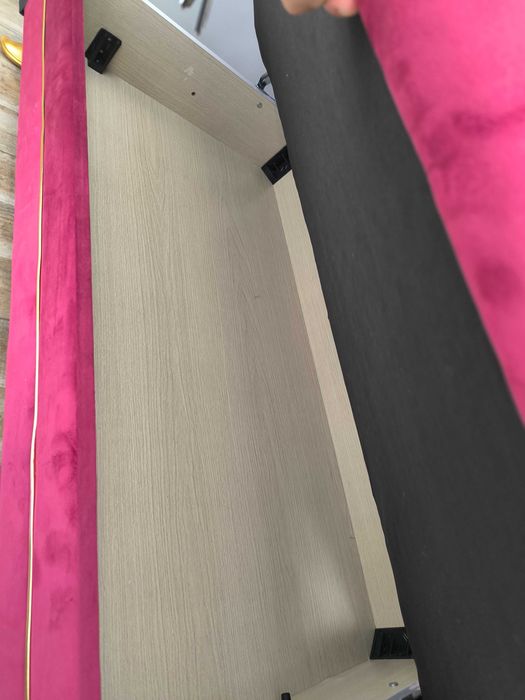 Диван Клара. Нов, неупотребяван.