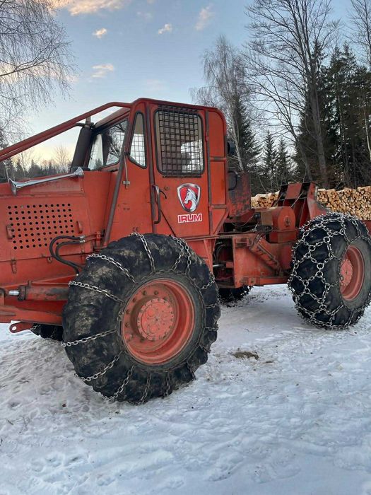 TAF forestier IRUM/PERKINS 690P