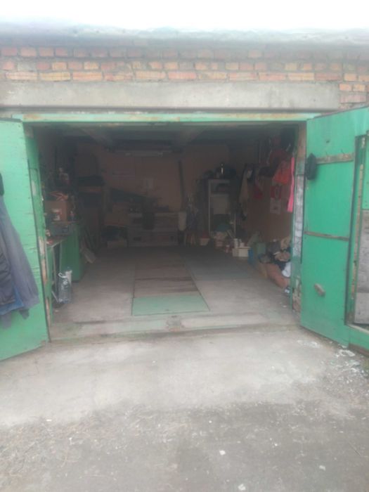 Гараж в студгородке