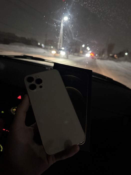 iPhone 12 pro max gold