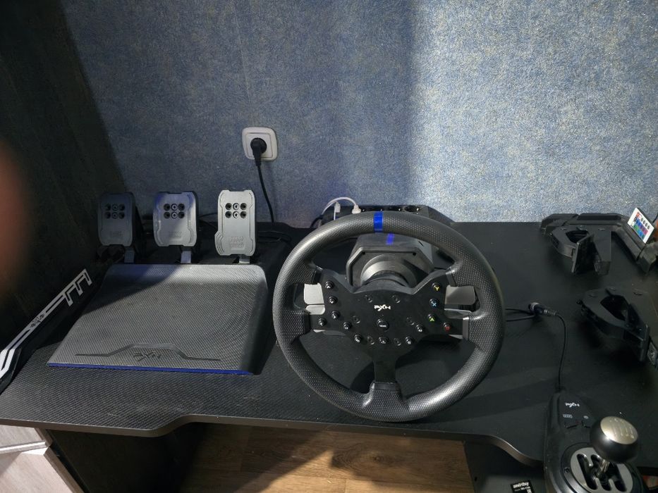 Игровой руль PHN V99