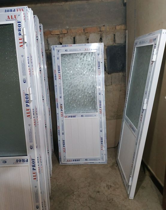 Двери Алиминивые Готовые  по 900 тысячи.