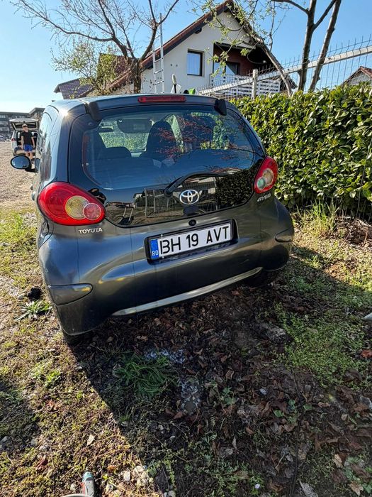 Toyota Aygo AB1 benzina, 5 uși, 2006 – economică, ideală pentru oraș