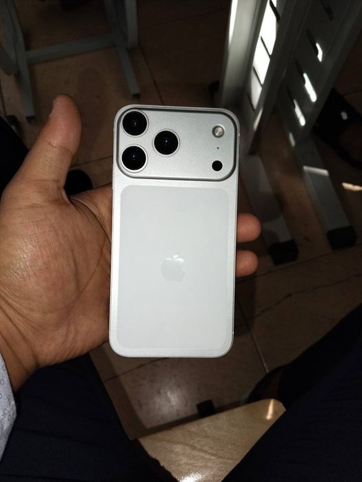 Iphone Xr 17 Pro qilingan