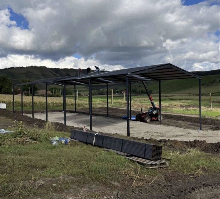 Vand hale metalice invelite cu panou sau tabla direct producator