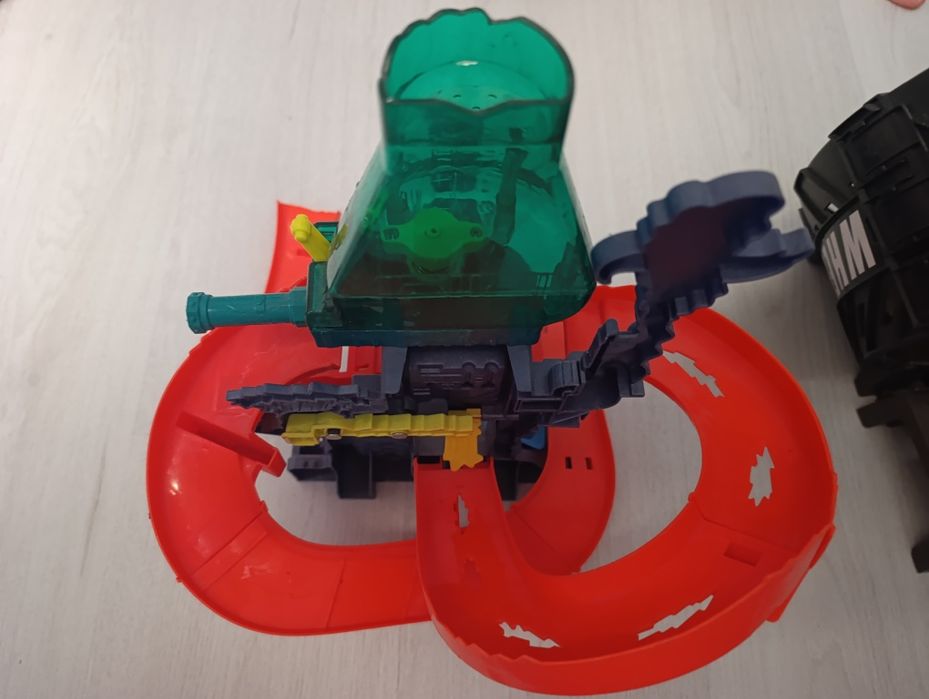 Писти Hot Wheels