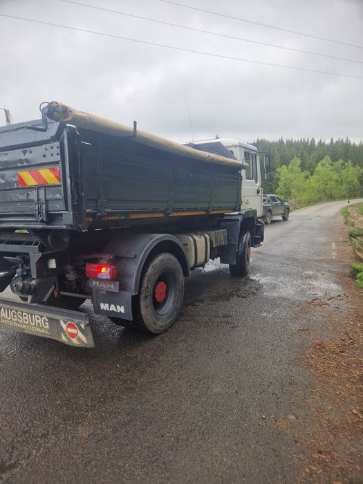 Man 4x4 basculabil de 18t