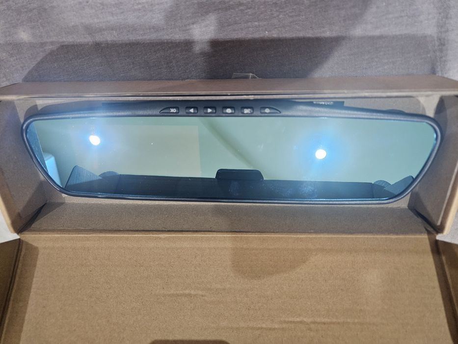 Видео регистратор с камера за задно виждане