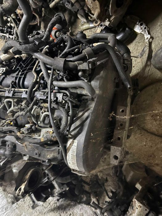 Двигател мотор cfg ауди кю3 q3 audi